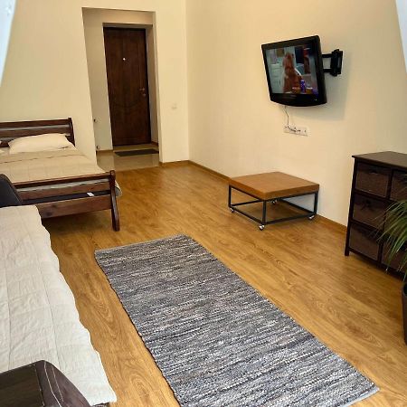 New Apartment "Family Estate" Kamianets-Podilskyi Exterior photo